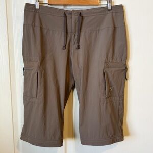Mountain Hardwear Yuma Pedal Pushers Capri Length Pants Women’s 12